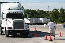 Trucking Companies with CDL Training for Truck Driving Jobs